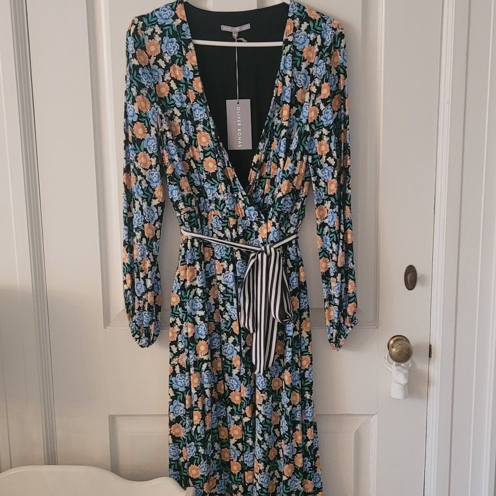 Brand New With Tags Oliver Bonus Wrap Dress US size 6